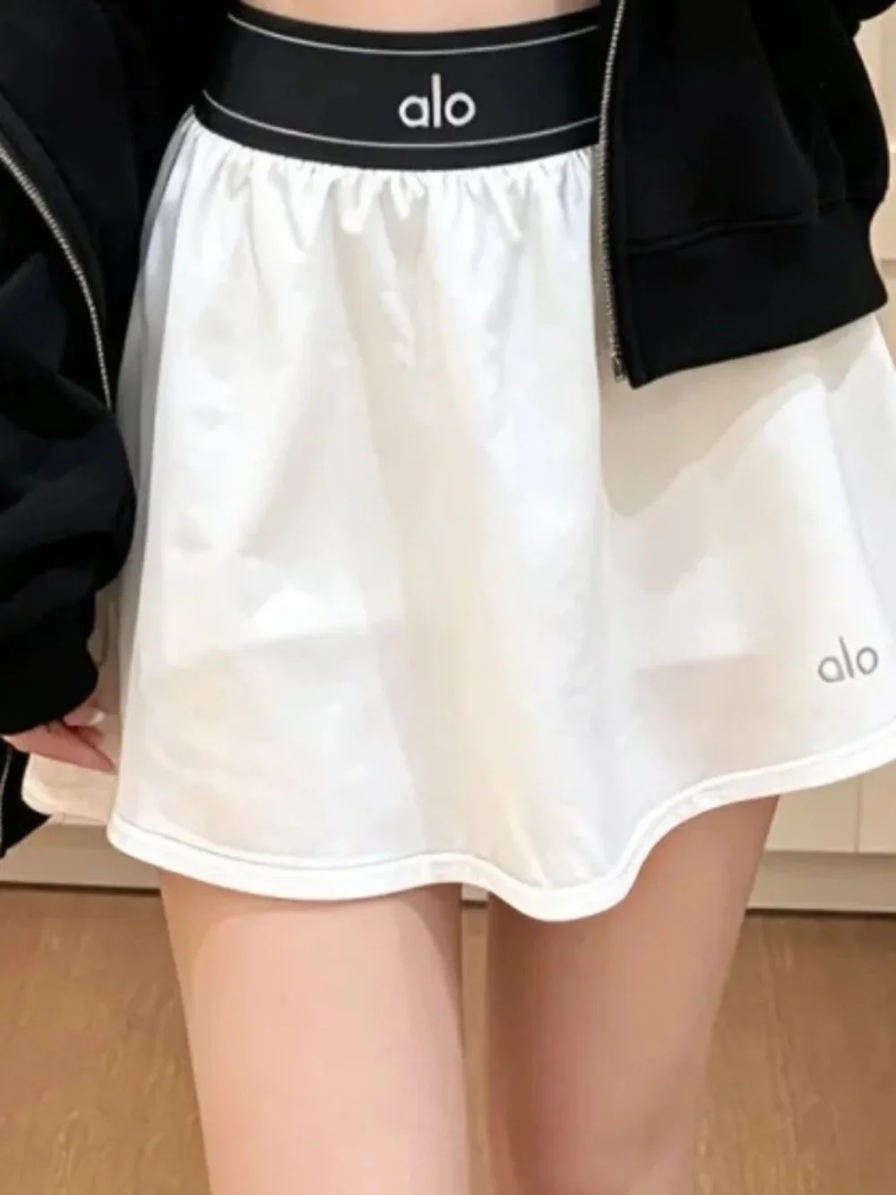 Brand new👩‍💼Tennis Skirt White Alo Yoga Match Point Sportygirl style💨